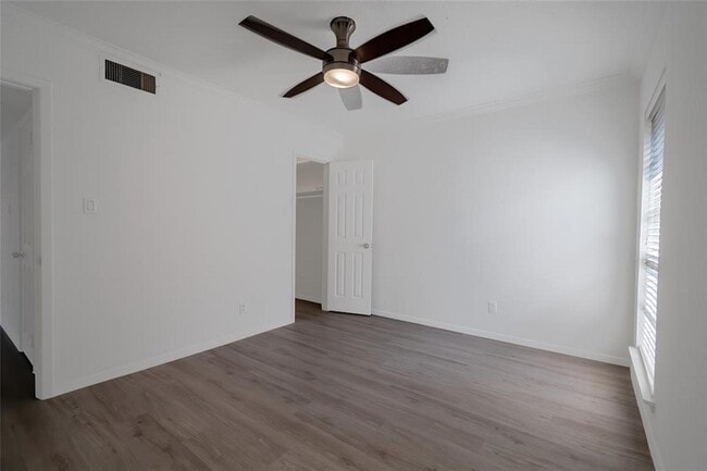 Building Photo - 3400 Timmons Ln