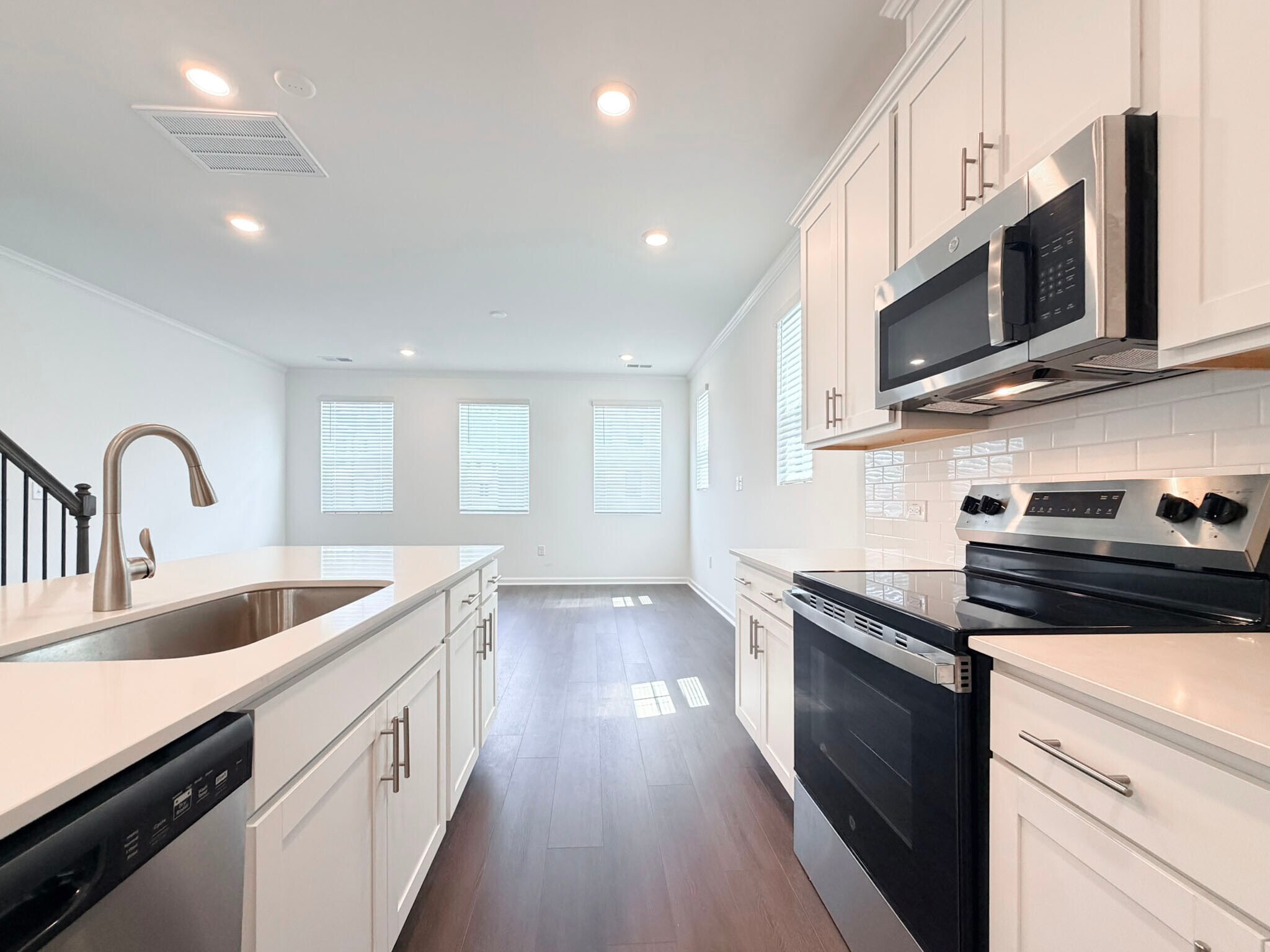 Building Photo - 3611 Elm Grove Ln