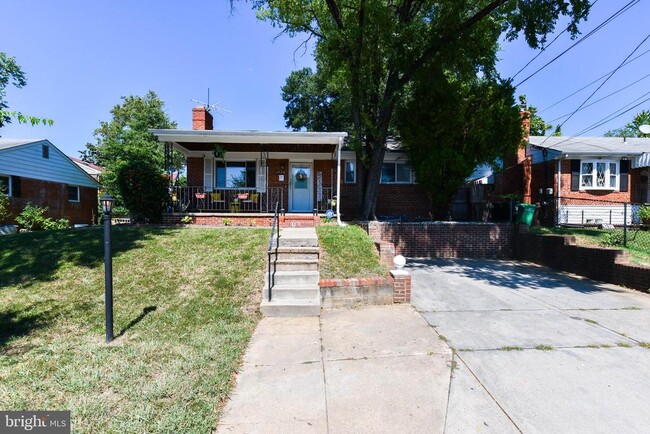 Building Photo - 6924 Emerson St