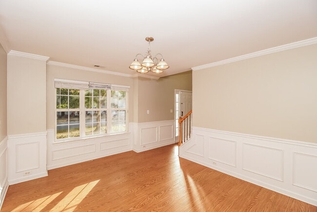 Building Photo - 7809 Leisure Ln