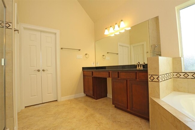 Building Photo - 7818 Atlantic Breeze Ln