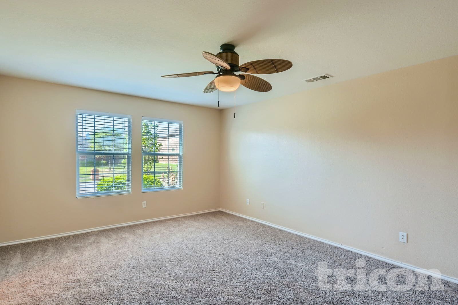 Building Photo - 712 Locustberry Dr