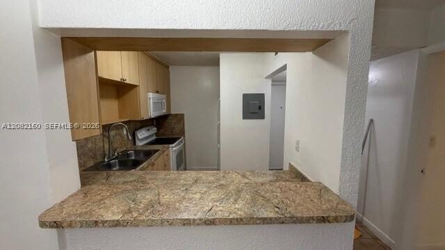 Building Photo - 6070 W 18th Ave