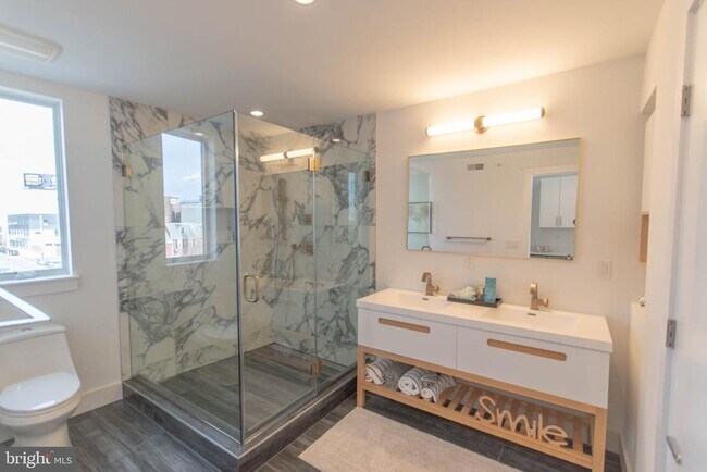 Building Photo - 105 Olive St