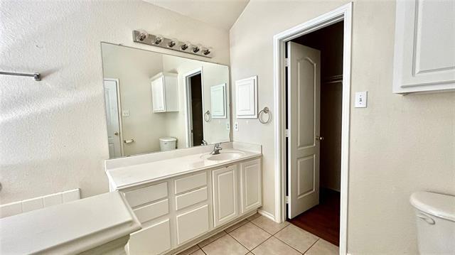 Building Photo - 203 Waterford Dr