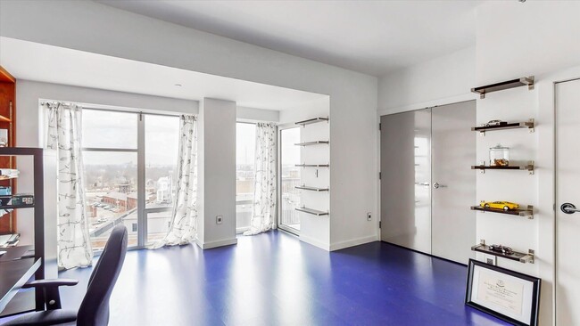 Building Photo - 3,400 SQFT CONDO IN DOWNTOWN CHAMPAIGN W/ ...