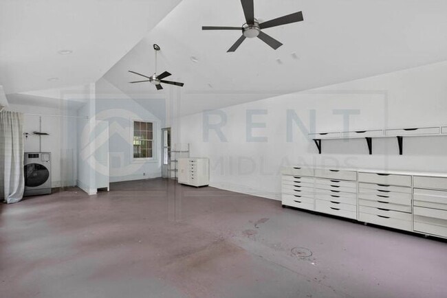 Building Photo - Find Your Home in Cayce