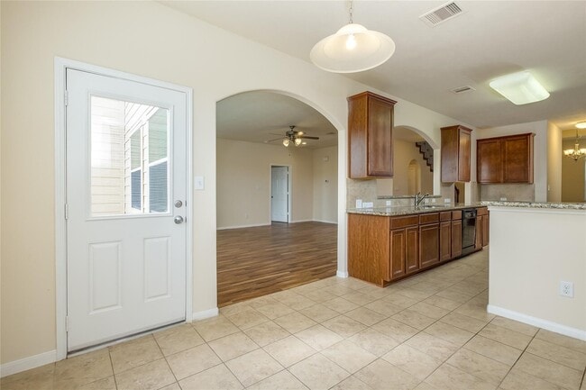 Building Photo - 8919 Inglebrook Ln