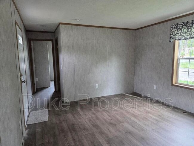Building Photo - 410 Donegal Dr