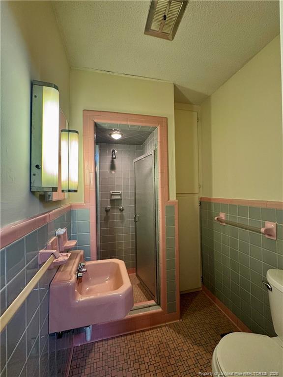 Building Photo - 400 Harrill Cir