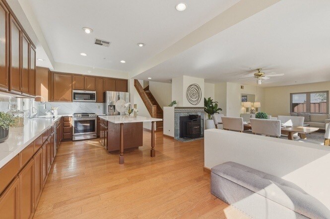 Building Photo - 1433 Jayhawk Ln