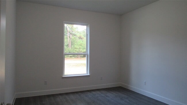 Building Photo - 232 Autumn Ln