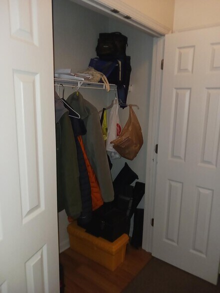 Building Photo - 18 Carlisle St