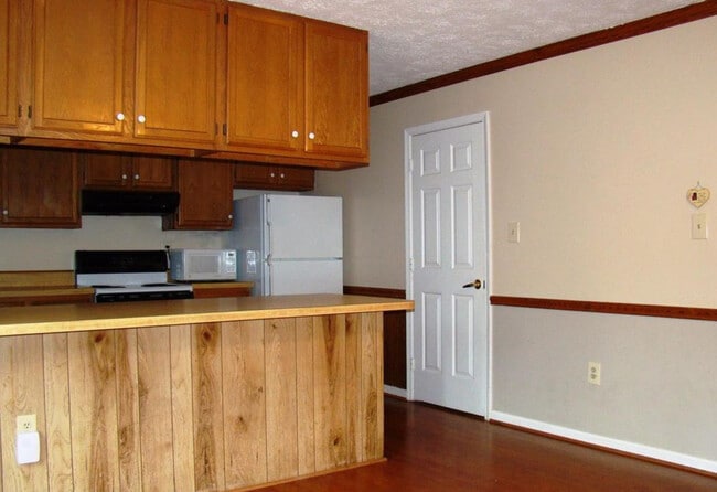 Building Photo - 6141 Sea Lion Pl