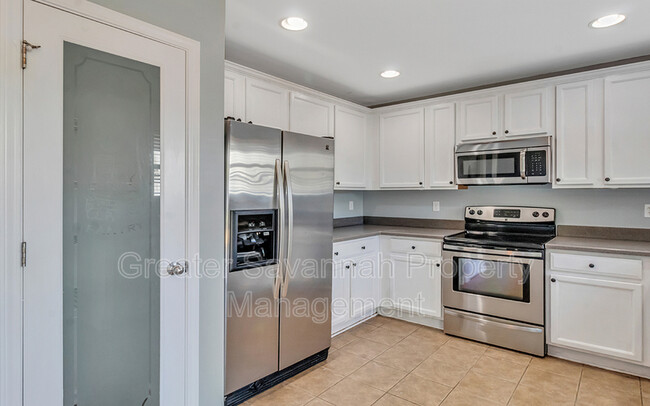 Building Photo - 132 Rocking Horse Ln