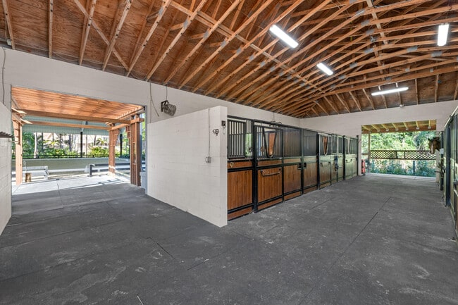 Building Photo - 15161 Collecting Canal Rd