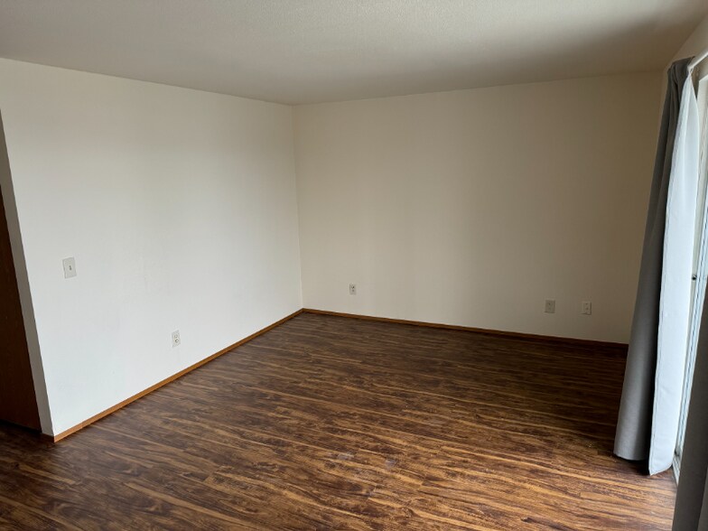 Building Photo - 150 SE Barrington Dr