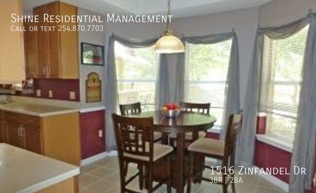 Building Photo - 1516 Zinfandel Dr