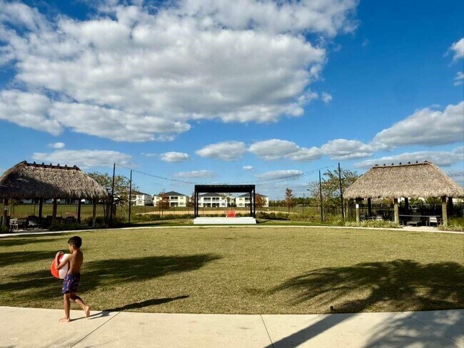 Building Photo - 120 Bogey Dr