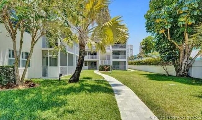 Building Photo - 1439 S Ocean Blvd