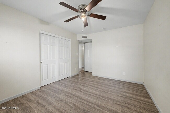 Building Photo - 10217 N 37th Ave