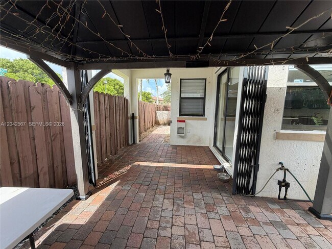 Building Photo - 23991 SW 114th Ct