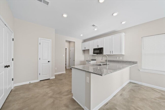 Building Photo - 3310 Tutwiler Ave