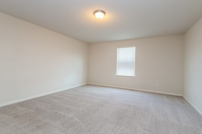 Building Photo - 10083 Cerritos dr