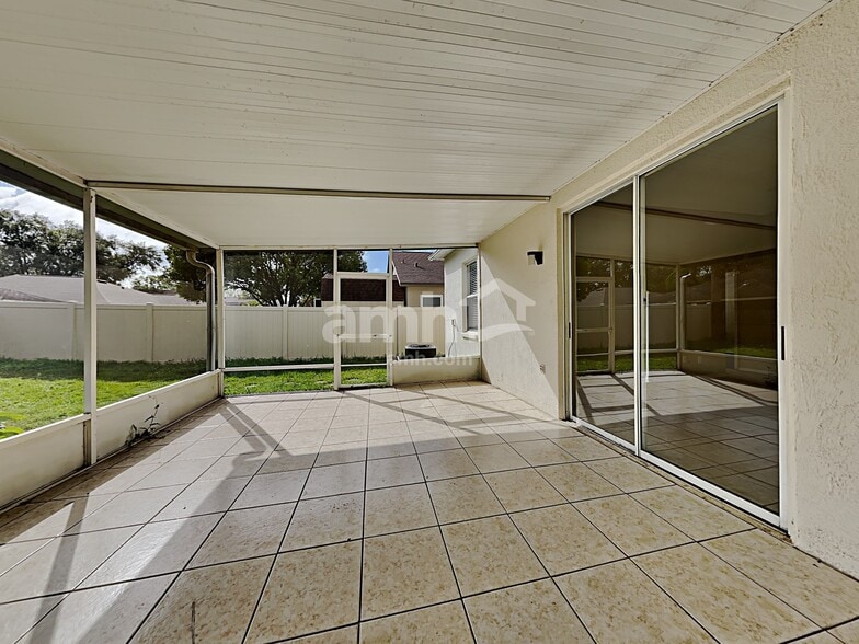 Building Photo - 523 Beth Ann St