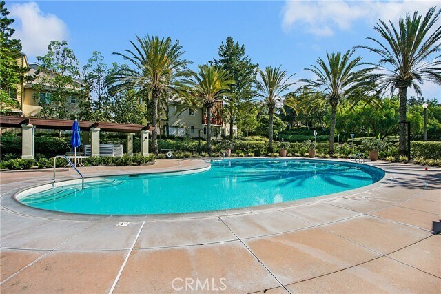 Building Photo - 15 Platinum Cir