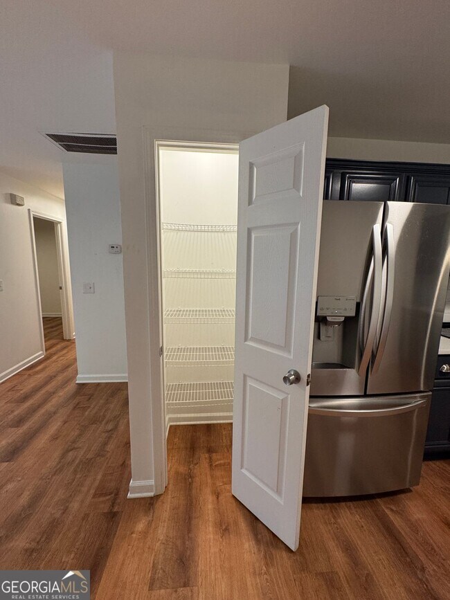 Building Photo - 67 Johnson Rd NW