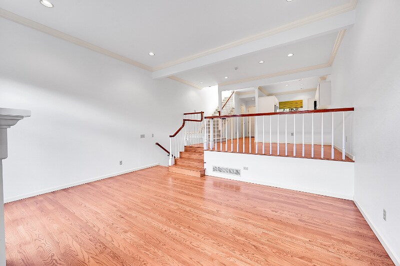 Building Photo - 487 Josephine St