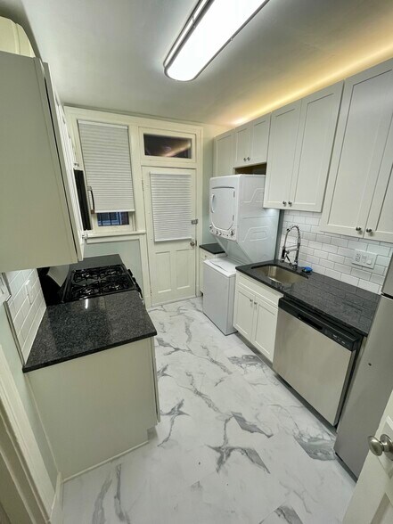Building Photo - 515 N Arthur Ashe Blvd
