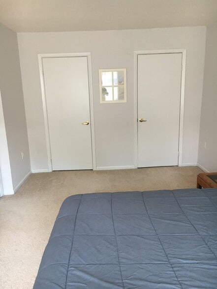 Bedroom - 12207 Braxfield Ct
