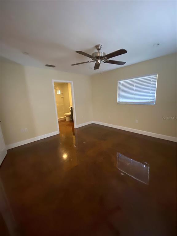Building Photo - 2133 Bougainvillea St