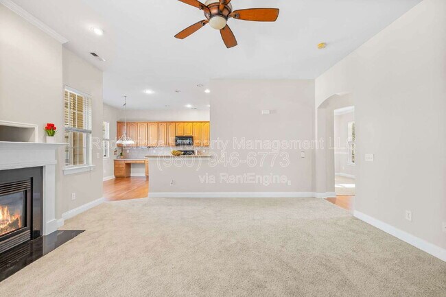 Building Photo - 10411 Alvarado Way