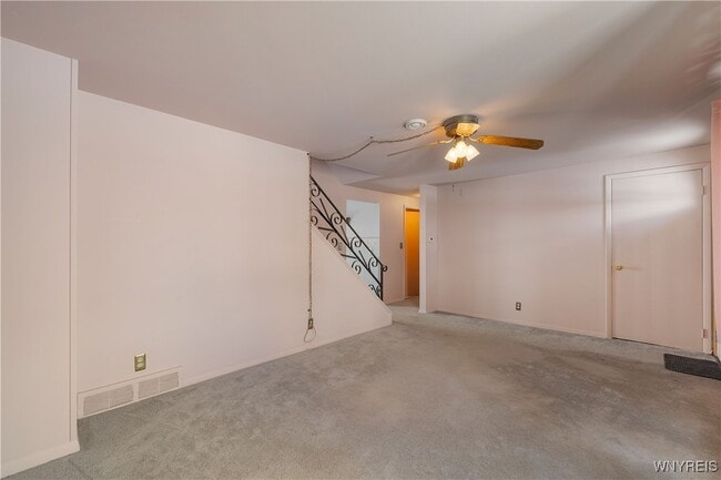 Building Photo - 212 Santin Dr