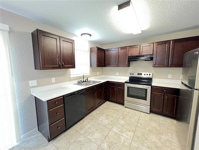 Building Photo - 3411 SW 129th Loop
