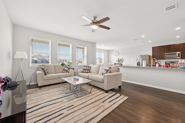 Building Photo - 3815 W Alessano Ln