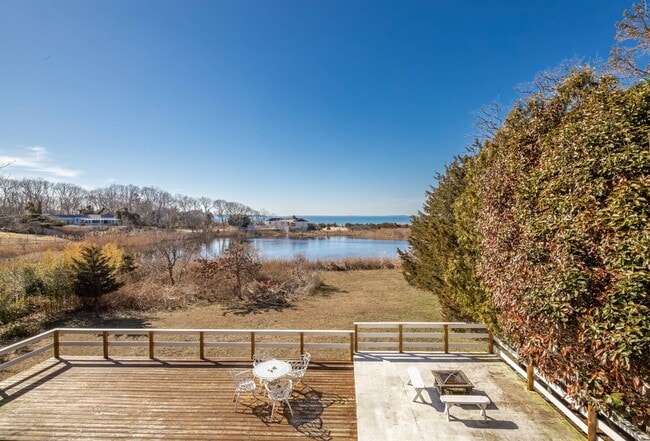 Building Photo - 20 Bay Inlet Rd