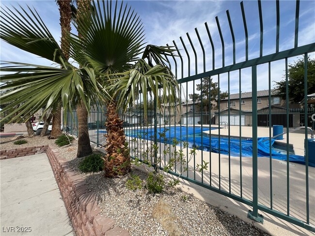 Building Photo - 5253 S Westwind Rd