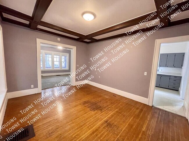 Building Photo - 640 Magee Ave