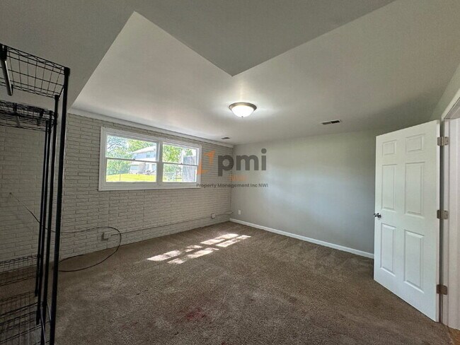 Building Photo - 1609 Monticello Park Dr