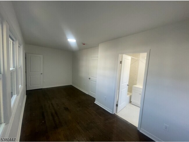 Building Photo - 298 Farrant Terrace