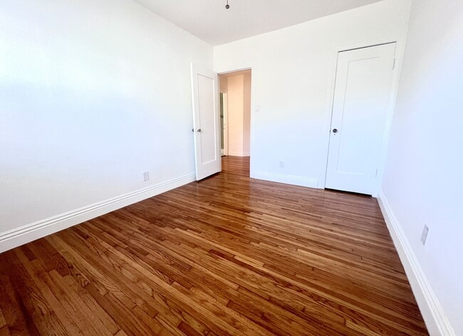 Building Photo - 4628 6th Ave