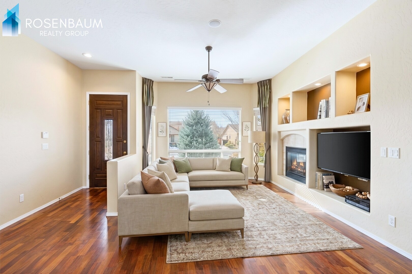 Building Photo - Beautiful 3-bedrooms, 2-baths home in the sought-after Granville Community of Prescott Valley!