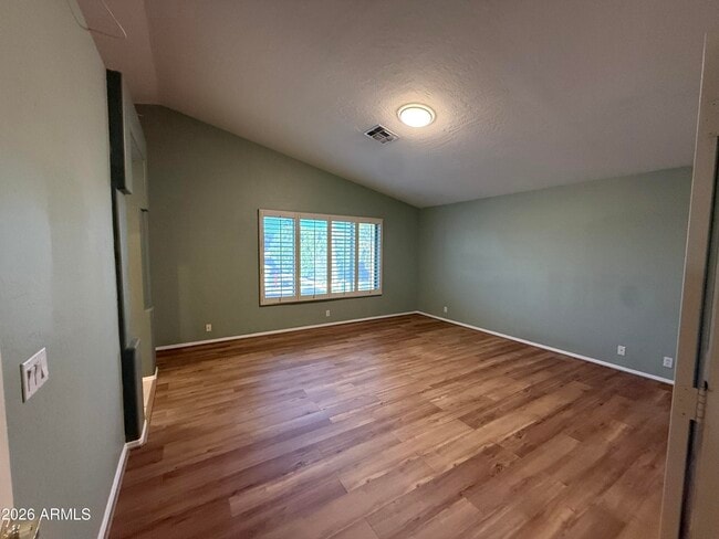 Building Photo - 5170 W Ivanhoe St