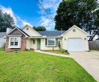 Building Photo - NEW STAINLESS APPLIANCES COMING!!  Renovat...