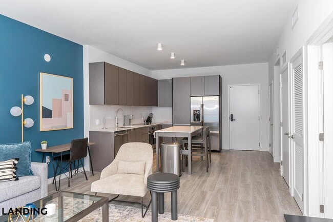 Building Photo - 949 Cleveland St