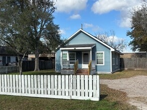 Building Photo - 5424 4th St